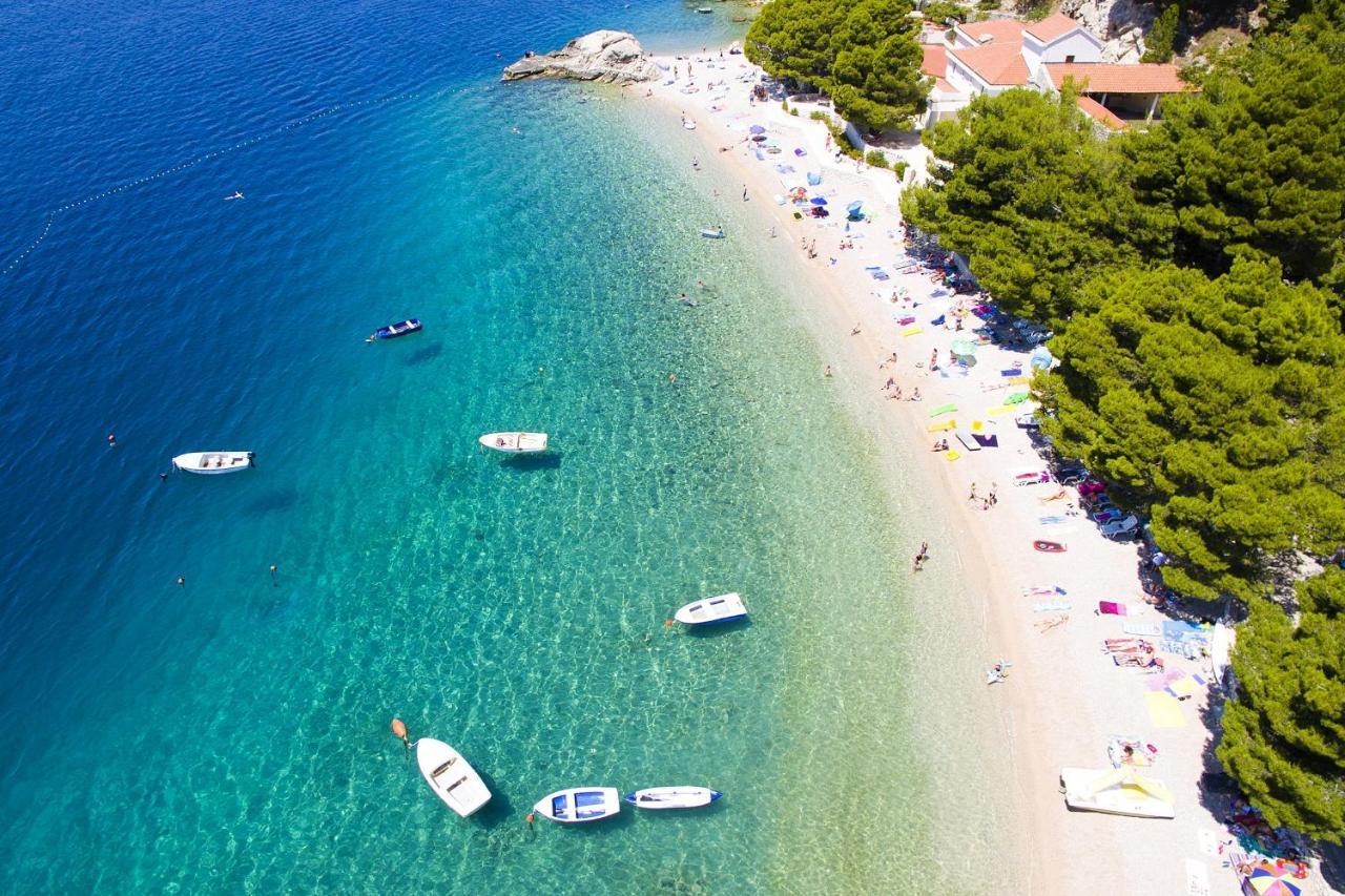 Apartments With A Parking Space Brela, Makarska - 16603 Exterior photo