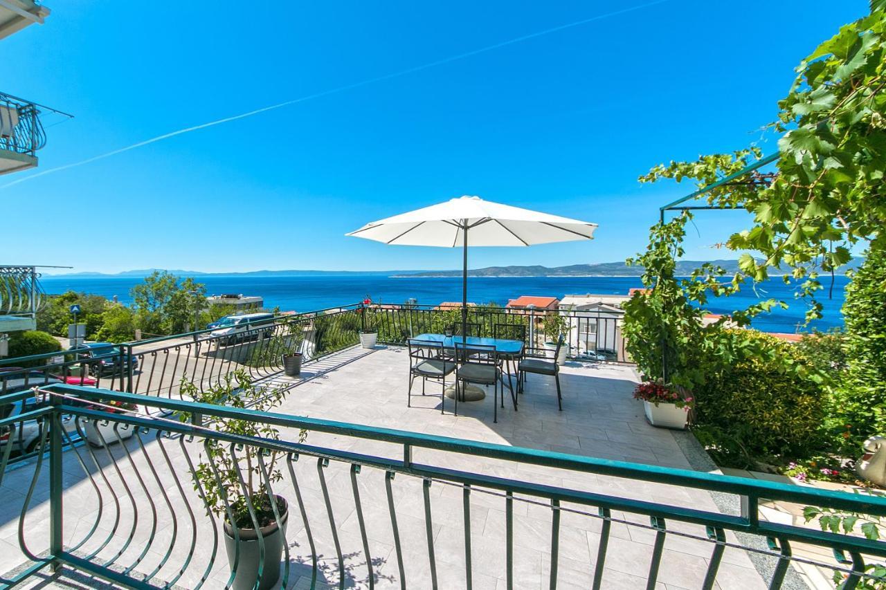 Apartments With A Parking Space Brela, Makarska - 16603 Exterior photo
