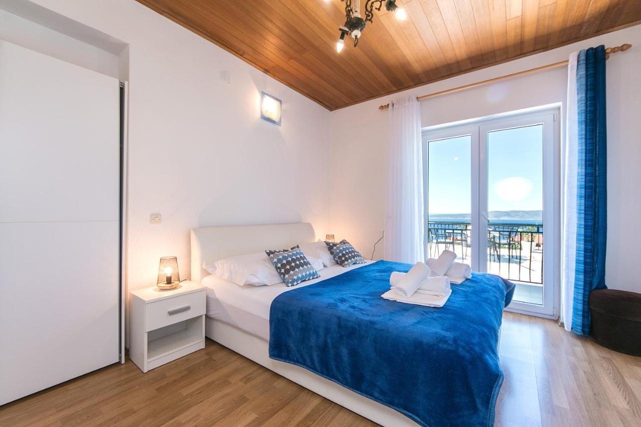 Apartments With A Parking Space Brela, Makarska - 16603 Exterior photo