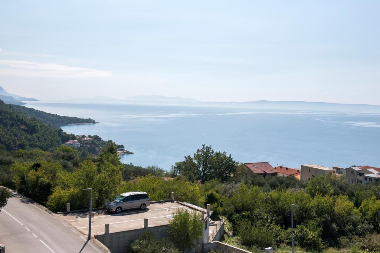 Apartments With A Parking Space Brela, Makarska - 16603 Exterior photo