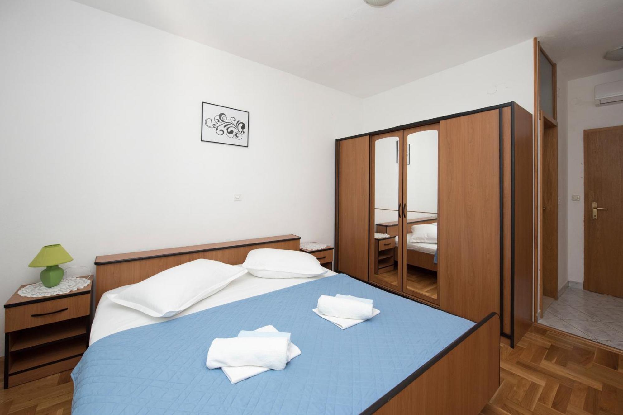 Apartments With A Parking Space Brela, Makarska - 16603 Room photo